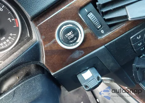 2011 BMW 328I xDrive из США, поврежденный, VIN WBAPK5G50BNN29944